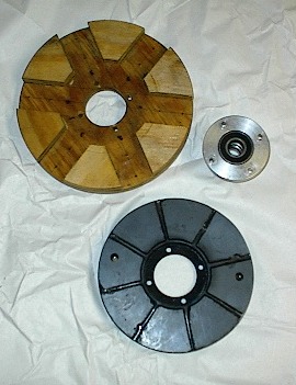 Hub-disc-prop mount.jpg (35428 bytes)