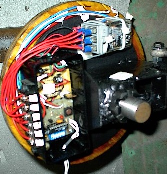 Stator wiring.jpg (56701 bytes)